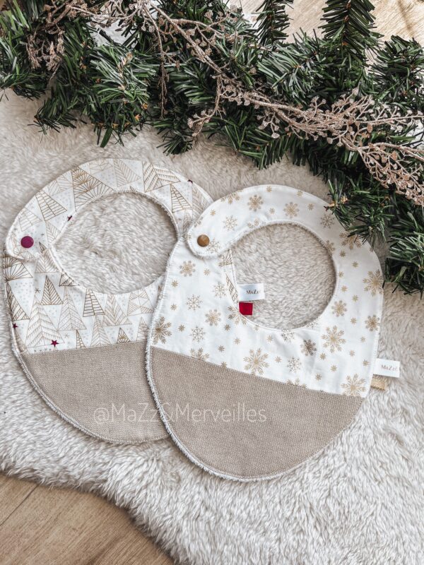 Bavoir de Noël Rond Flocons – Image 2